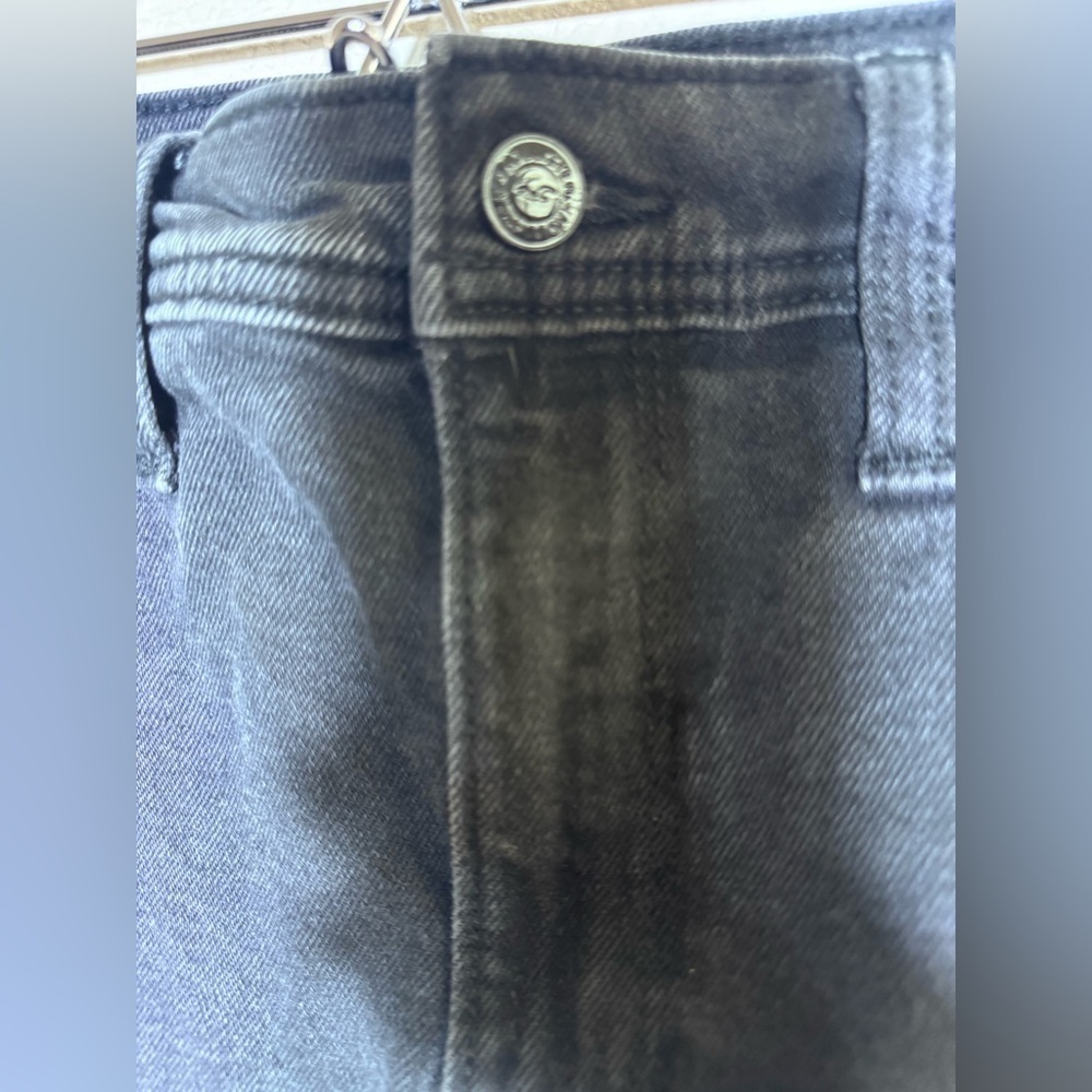 Hollister Ultra High Rise Black Dad Denim Cut Off Shorts 7 inch inseam Waist 28 - Picture 5 of 8